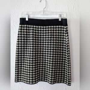 Fenn Wright Manson Knit Houndstooth Skirt in Beige and Black Size Medium